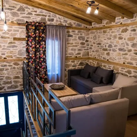 Iris Stone With Jacuzzi * טסגרדה