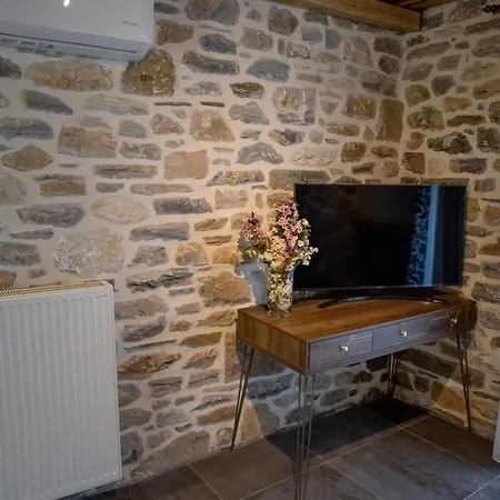 Iris Stone With Jacuzzi Appartement *