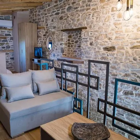 Appartement Iris Stone With Jacuzzi